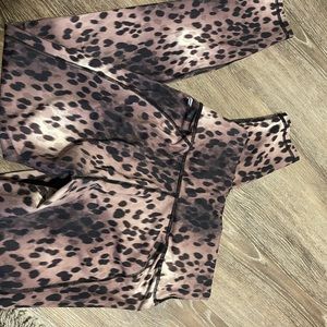Cheetah print Fabletics leggings